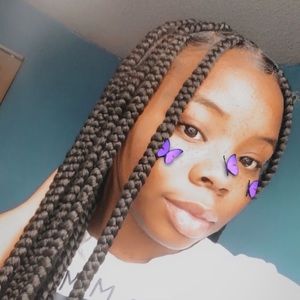 Meet your Posher, Andrea